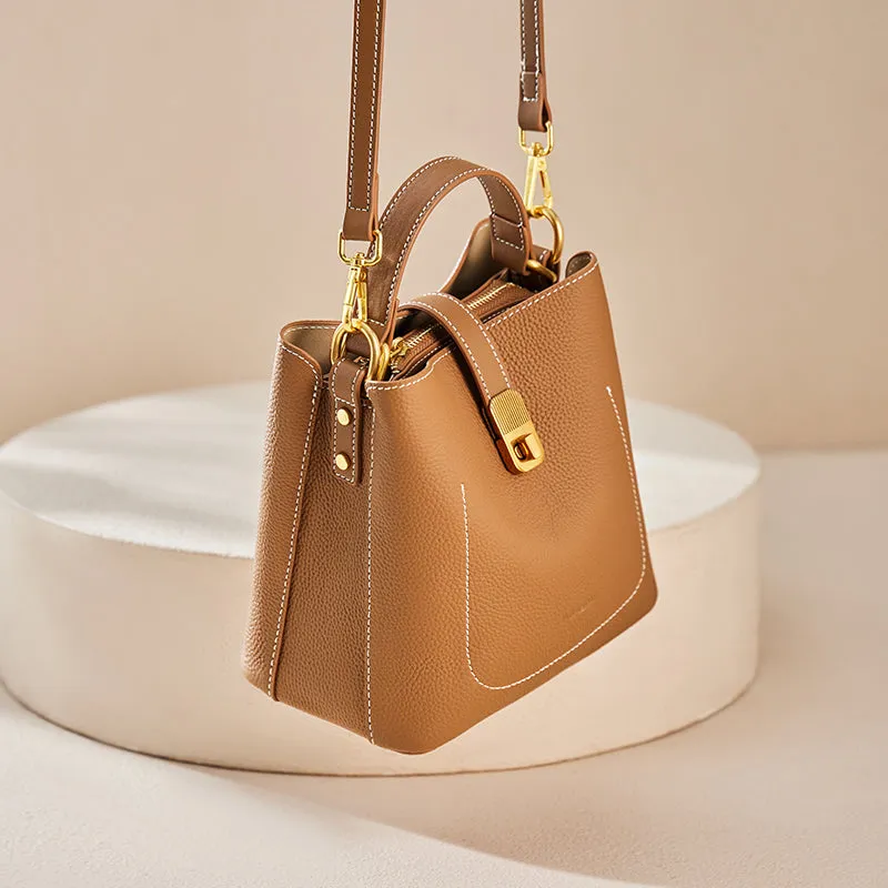 Elegant Multi-Seasonal Shoulder Bag