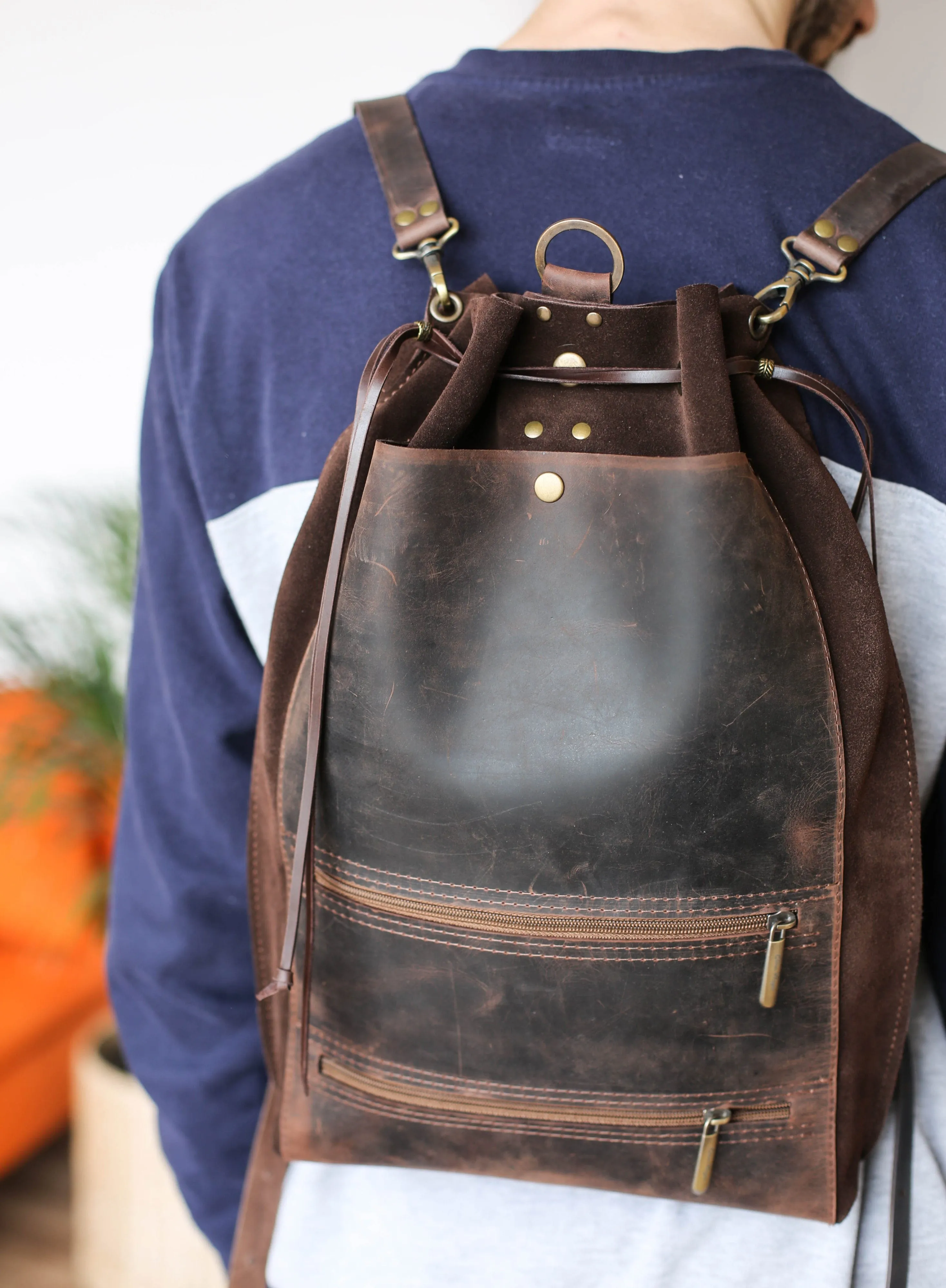 Men's Convertible Leather Backpack