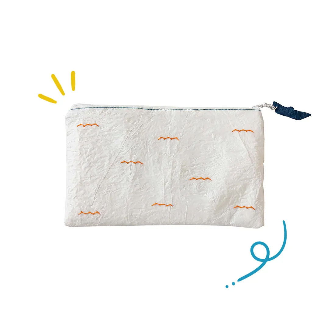 Solo Waves White Pouch